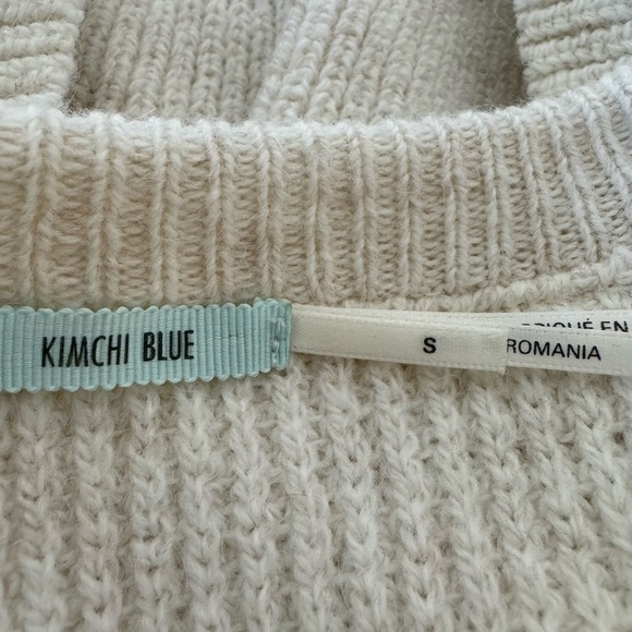 Off the shoulder Cream Sweater - Picture 5 of 6